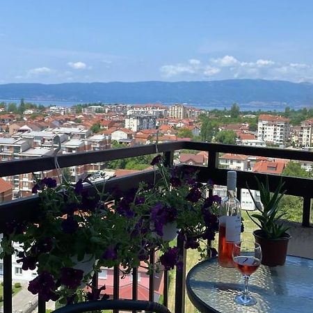 Stunning Lake And Mountain Views - Velkoski Apartments Ohrid Bagian luar foto